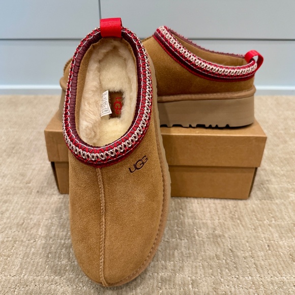 ***AUTHENTIC***  UGG Tazz II - Chestnut - Picture 1 of 10